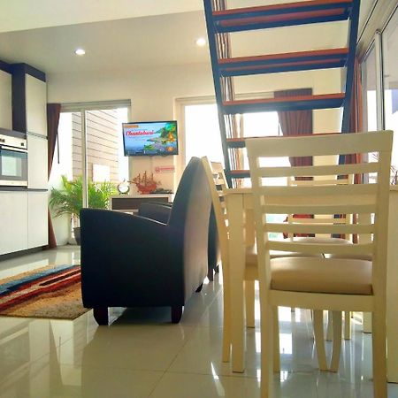 Family Residence Pattaya Esterno foto
