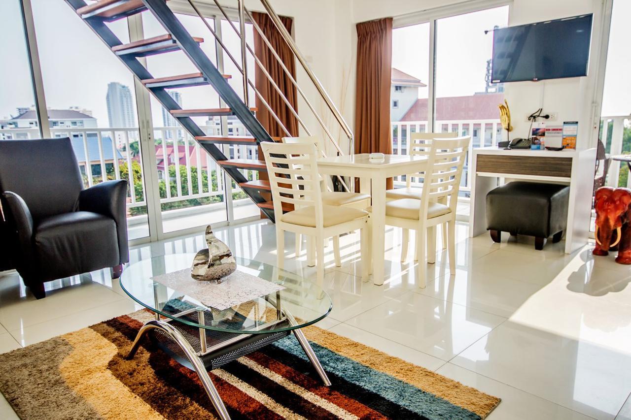 Family Residence Pattaya Esterno foto