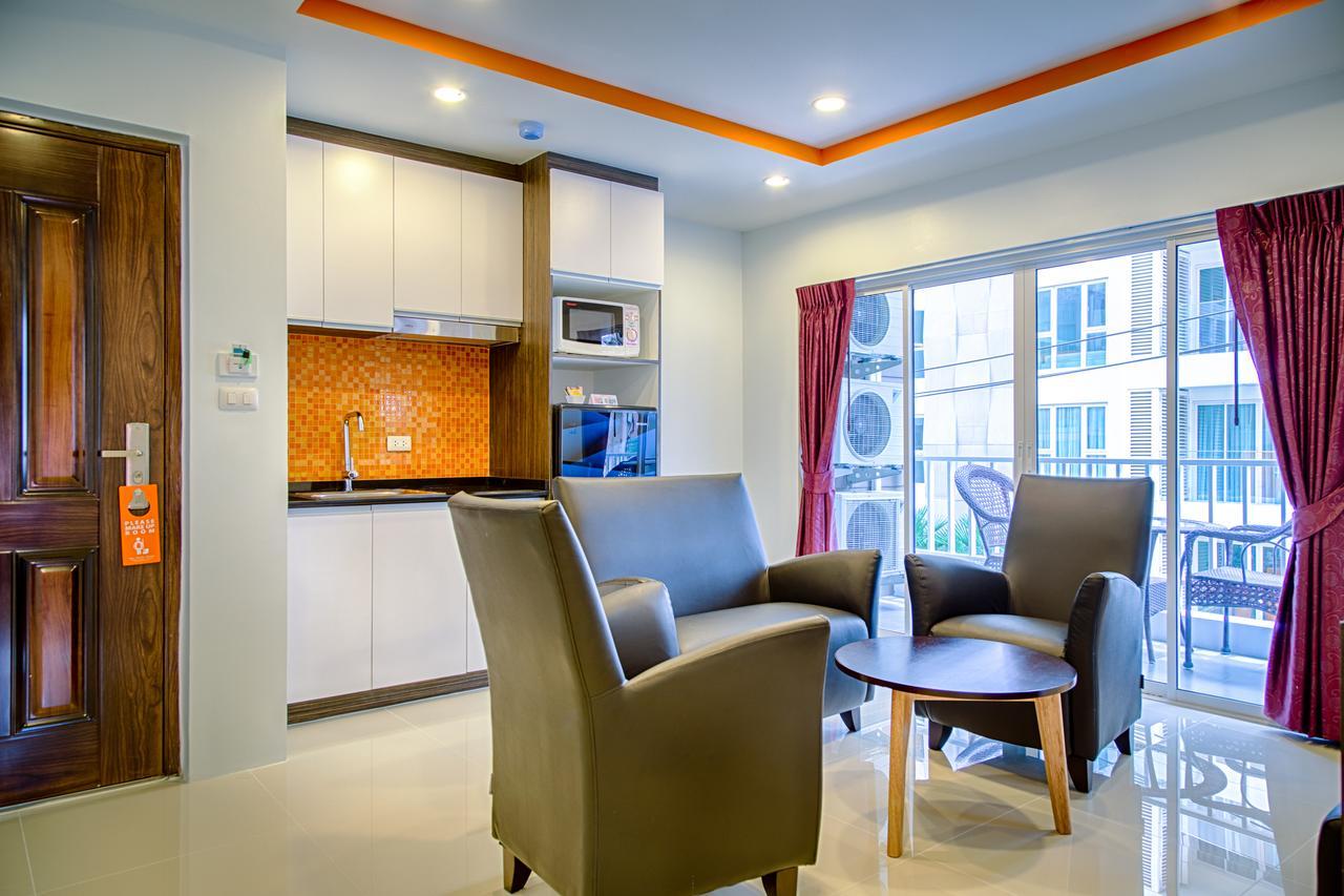 Family Residence Pattaya Esterno foto