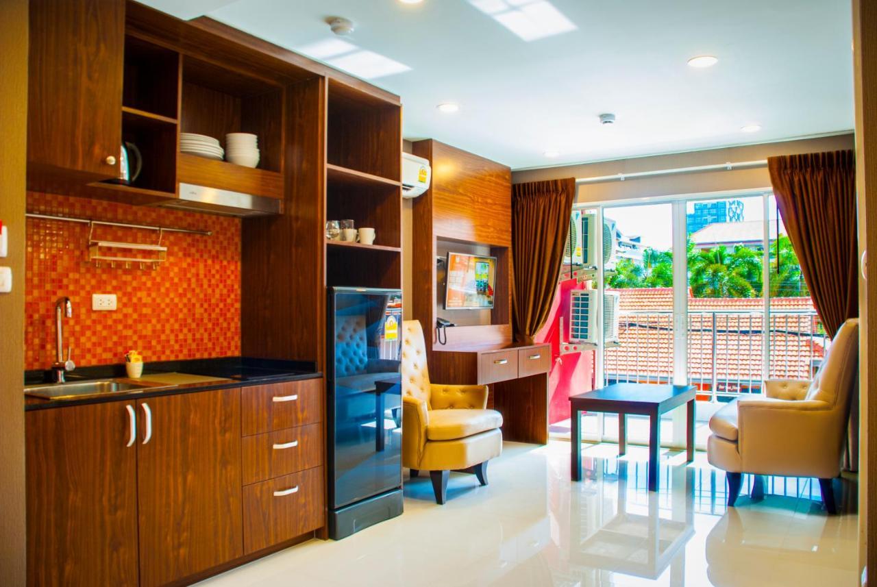 Family Residence Pattaya Esterno foto